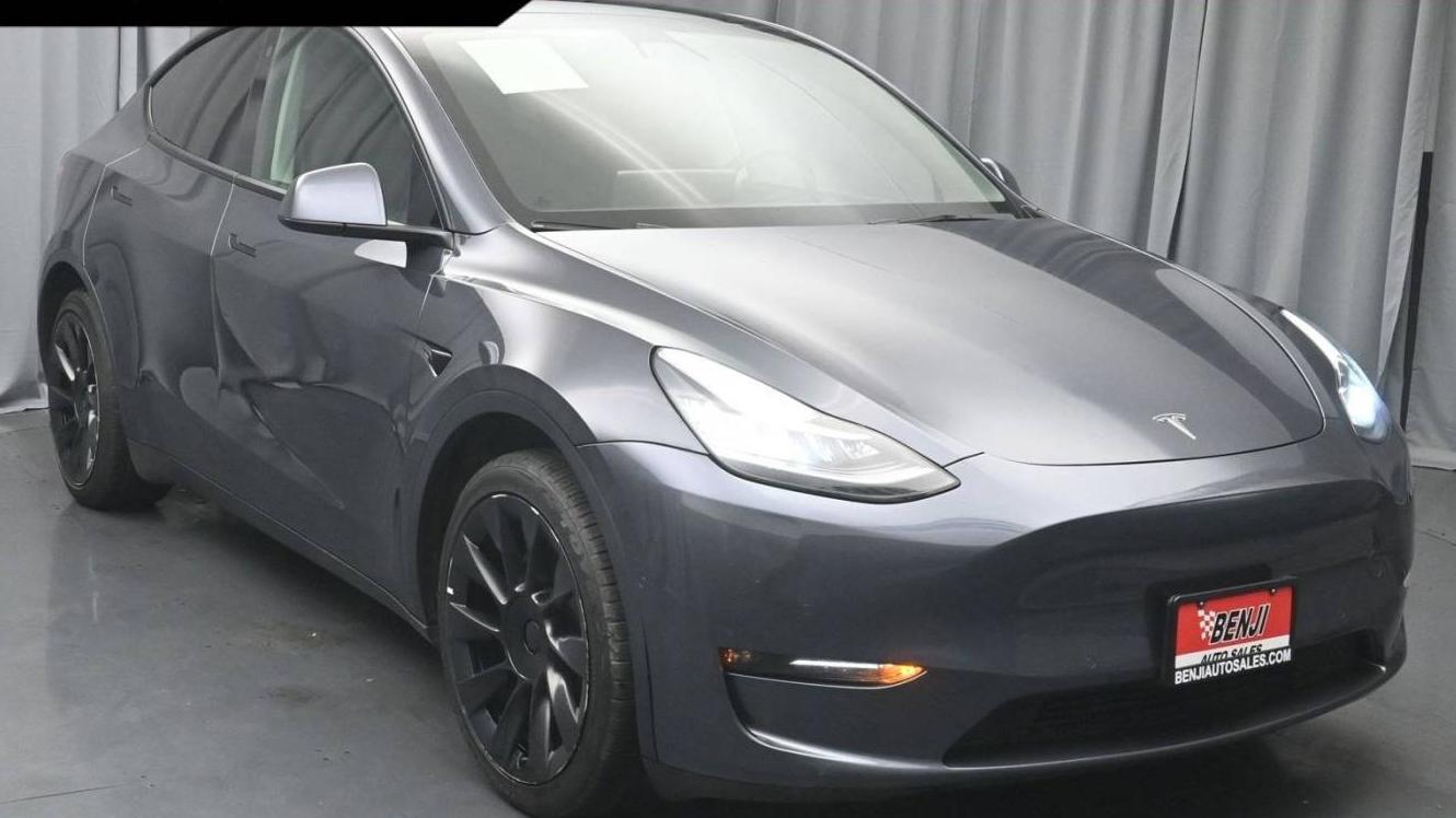 TESLA MODEL Y 2020 5YJYGDEE3LF034708 image